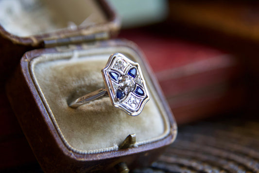 Anello con zaffiri e diamanti Anni 20'