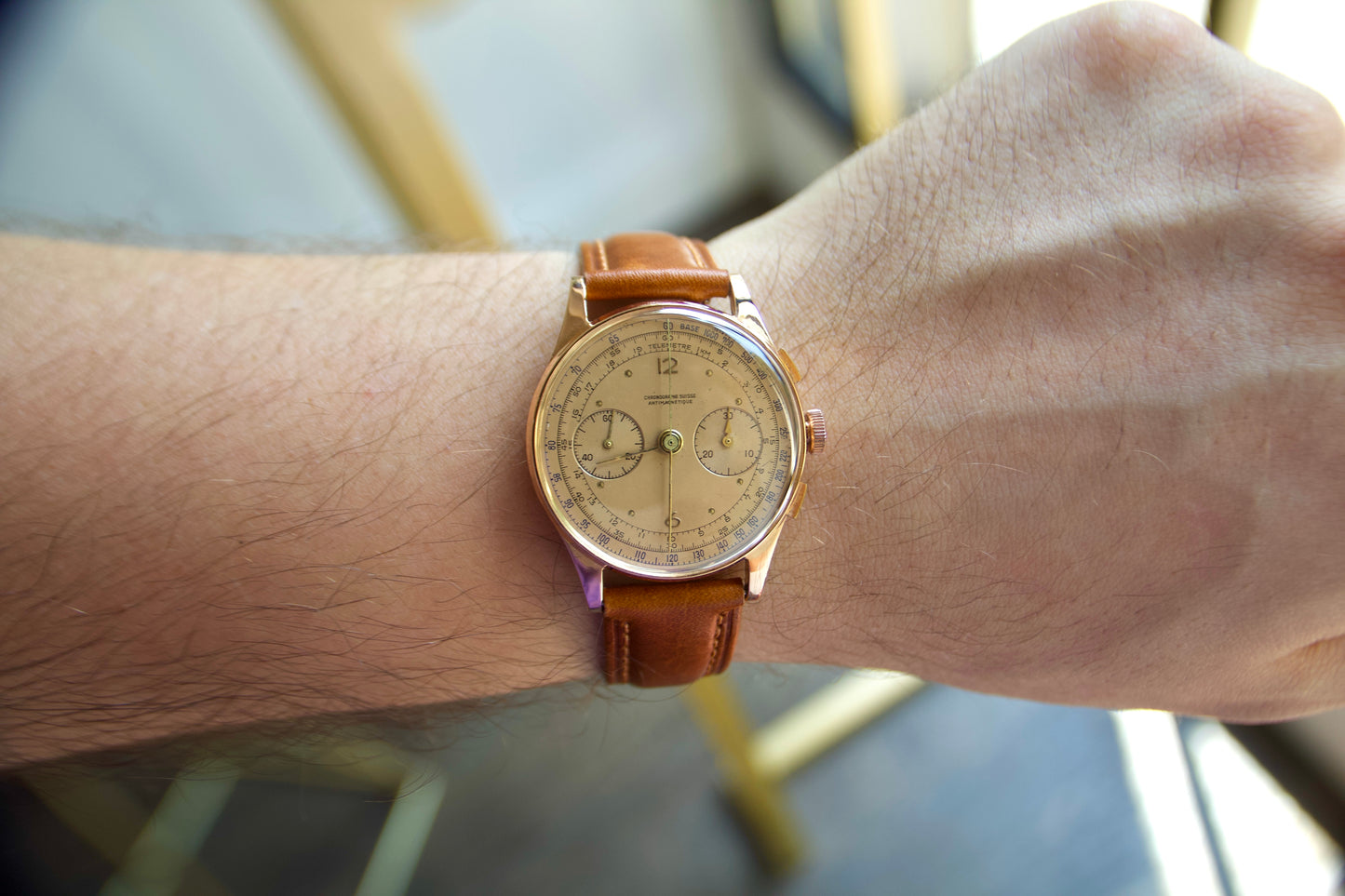 Orologio "Cronographe Suisse" anni 50 in oro 18kt