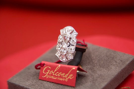 Anello "Art Deco" con diamanti