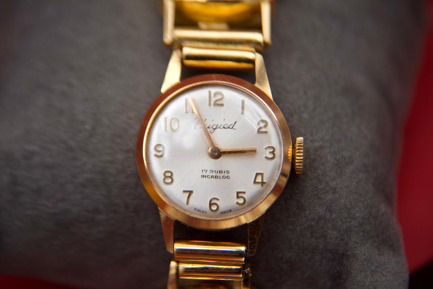 Bracciale "Multi orologio" (Indovina che ore sono)