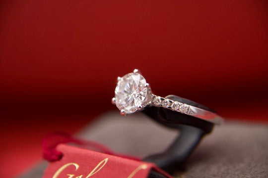 Solitaire ring with 2.09ct diamond