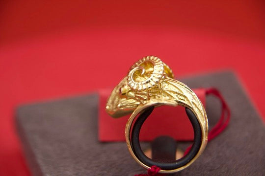 Anello "Ariete" scultura