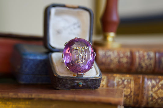 Ring with amethyst and monogram