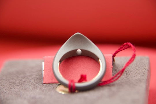 Titanium solitaire ring with rose-cut diamond