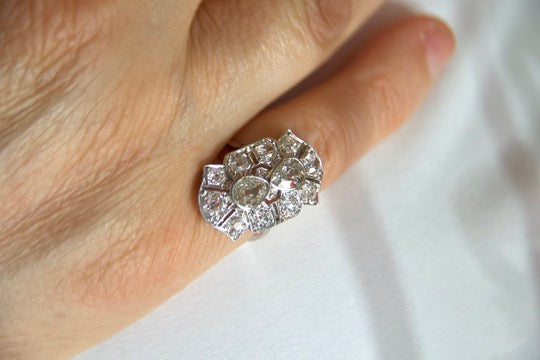 Anello "Art Deco" con diamanti
