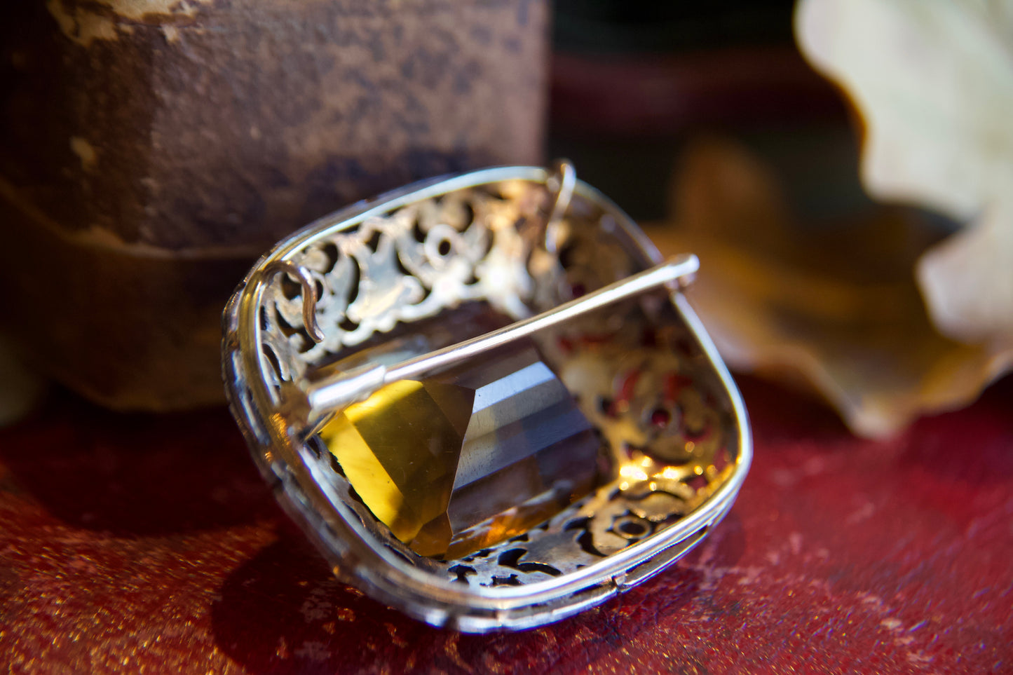 Antique pendant brooch with "Madeira Quartz"