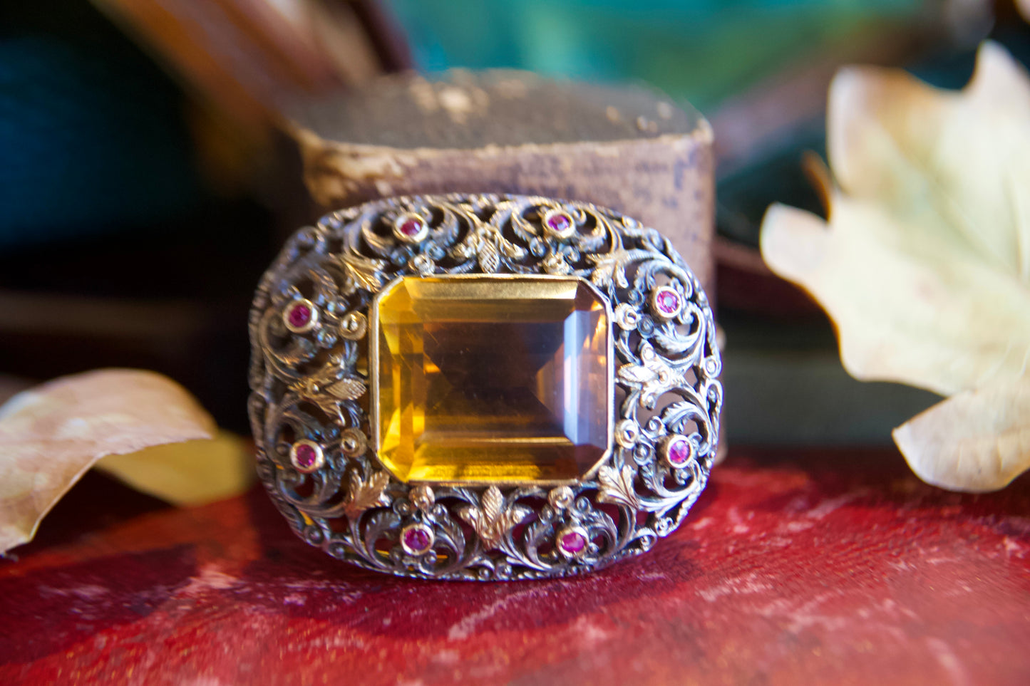 Antique pendant brooch with "Madeira Quartz"