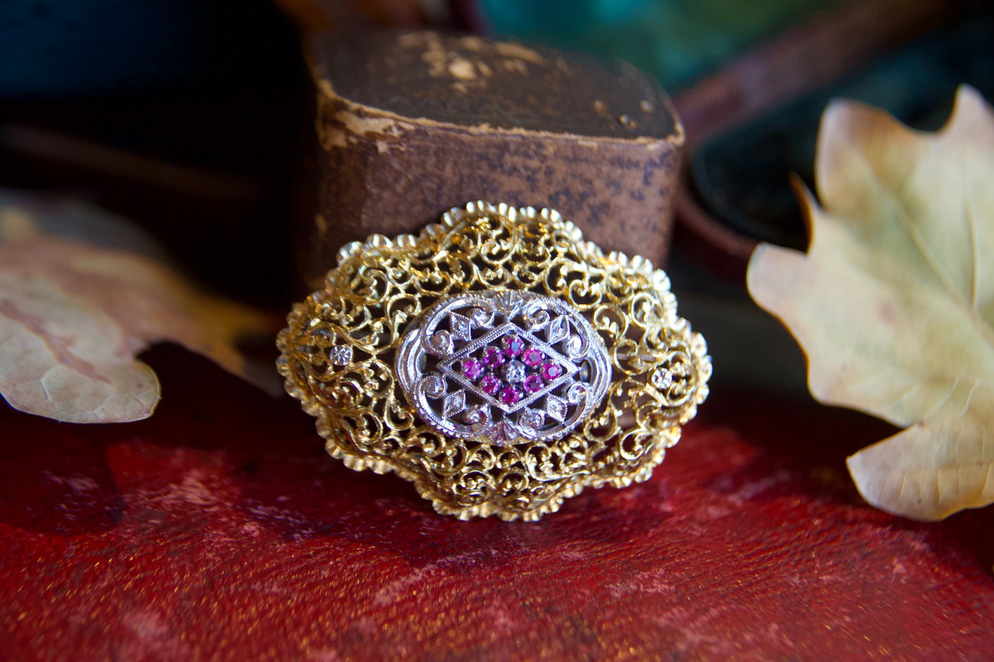 Vintage late 1940s hand-drilled and engraved pendant brooch