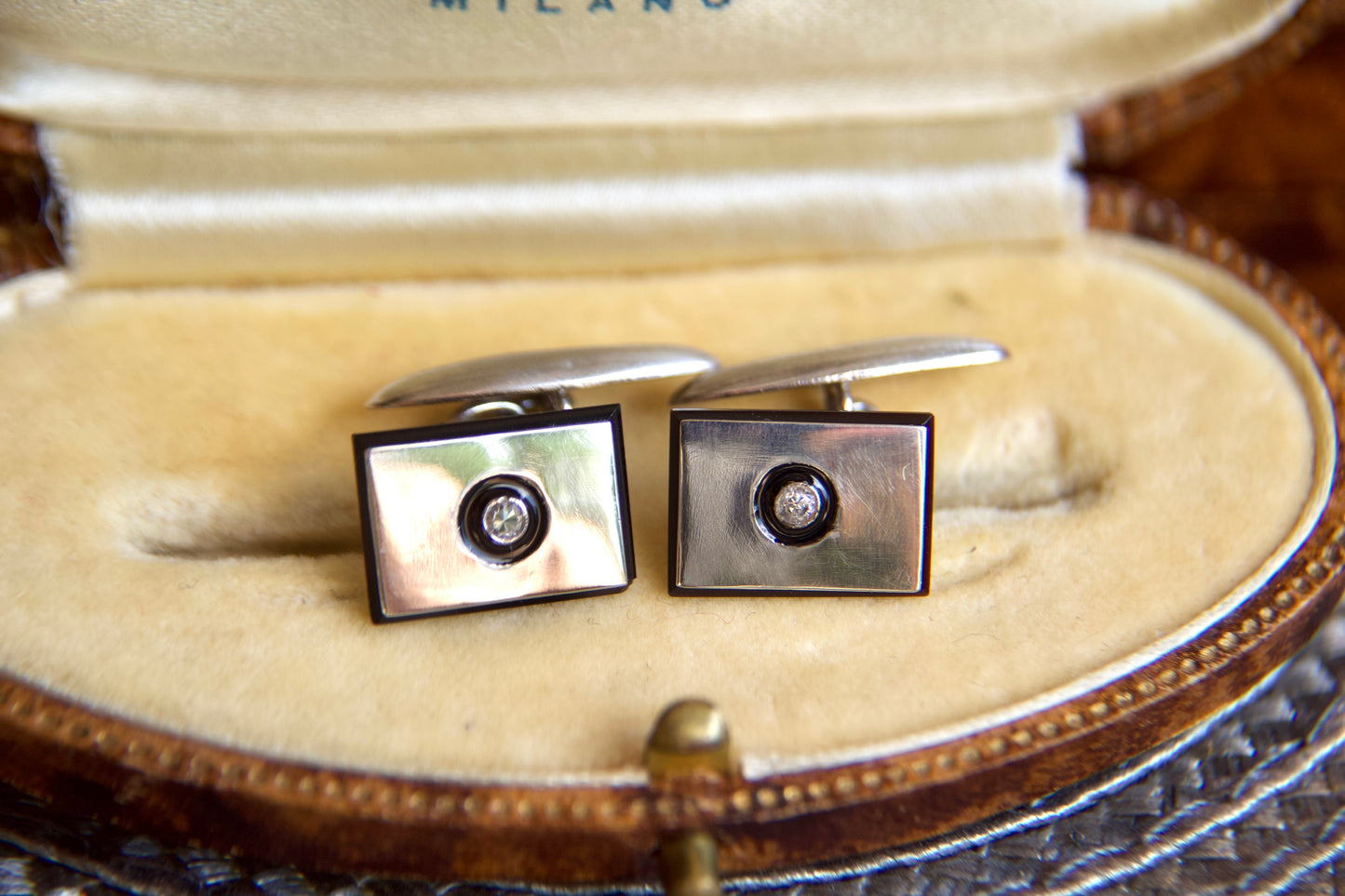Gemelli Art deco in Platino con onice smalto e diamanti