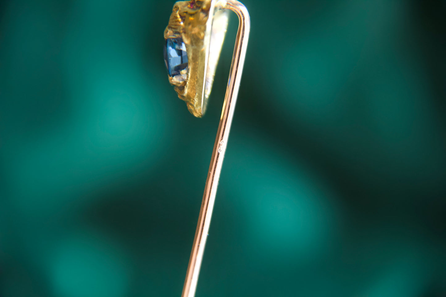 Rare Antique "Tiger" Shaped Sapphire Pin