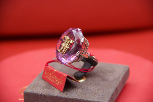 Ring with amethyst and monogram