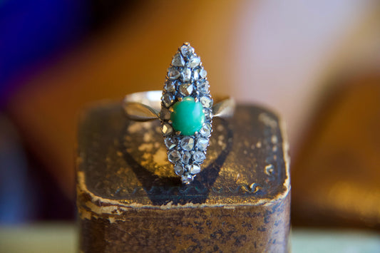 Anello antico "Vittoriano" a navette con turchese naturale e diamanti taglio rosetta