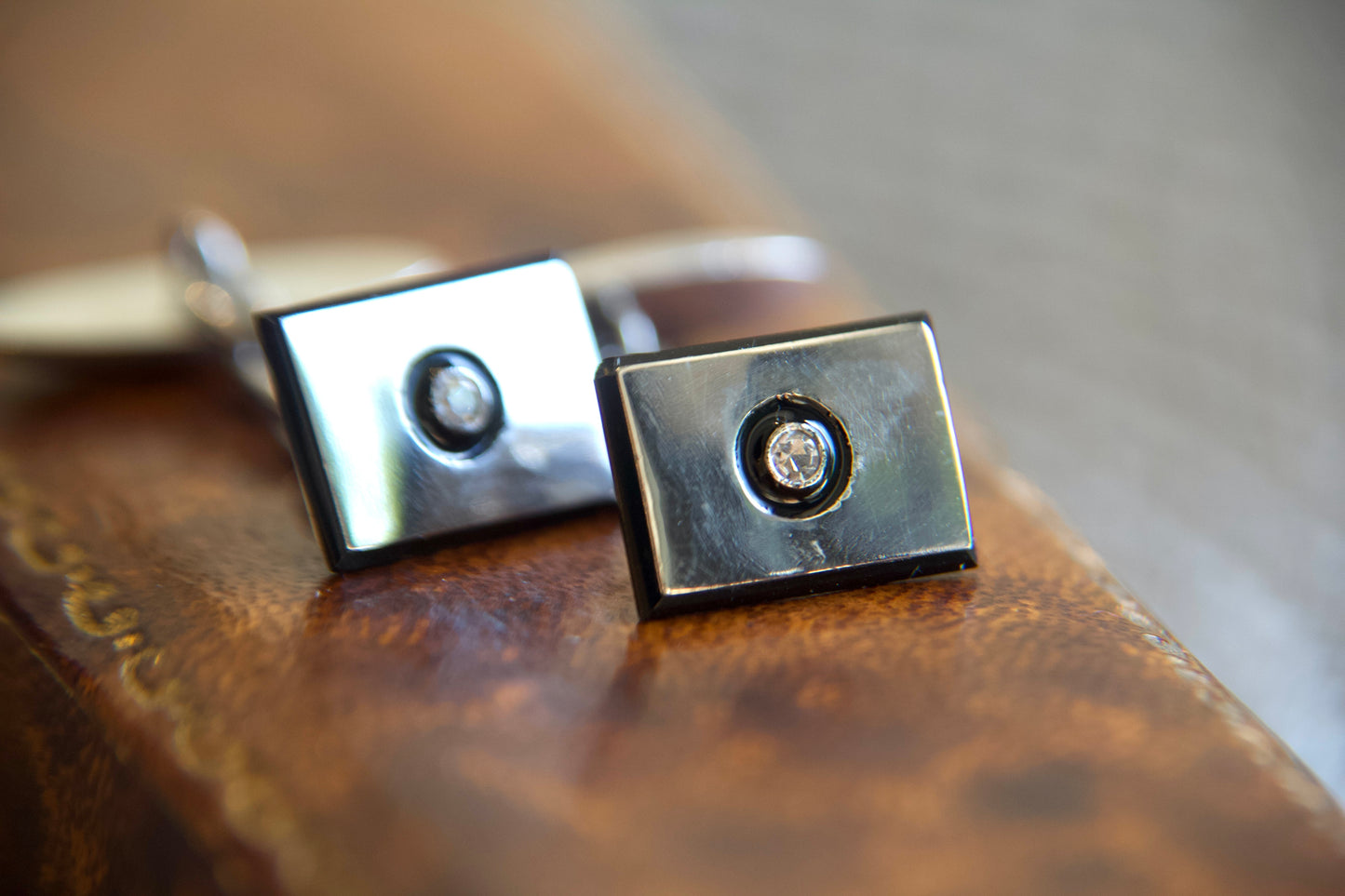 Gemelli Art deco in Platino con onice smalto e diamanti