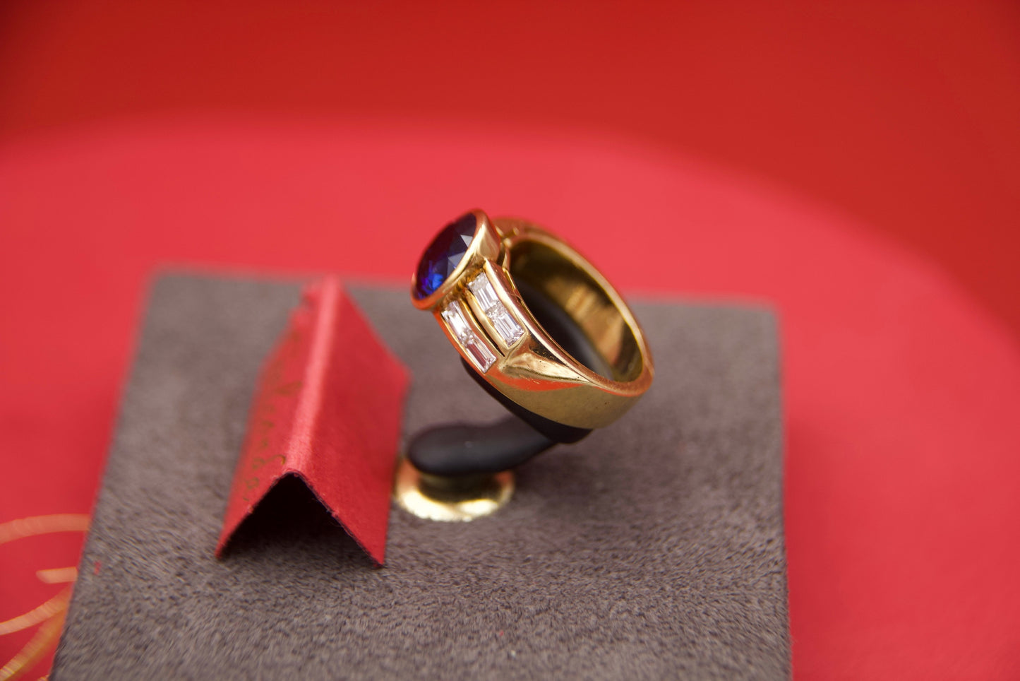 Sapphire band ring