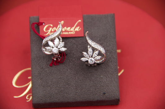 Flower-shaped diamond earrings