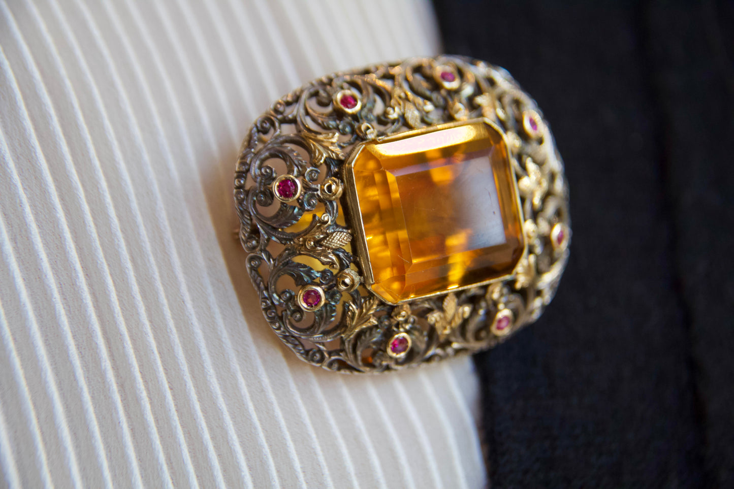 Antique pendant brooch with "Madeira Quartz"