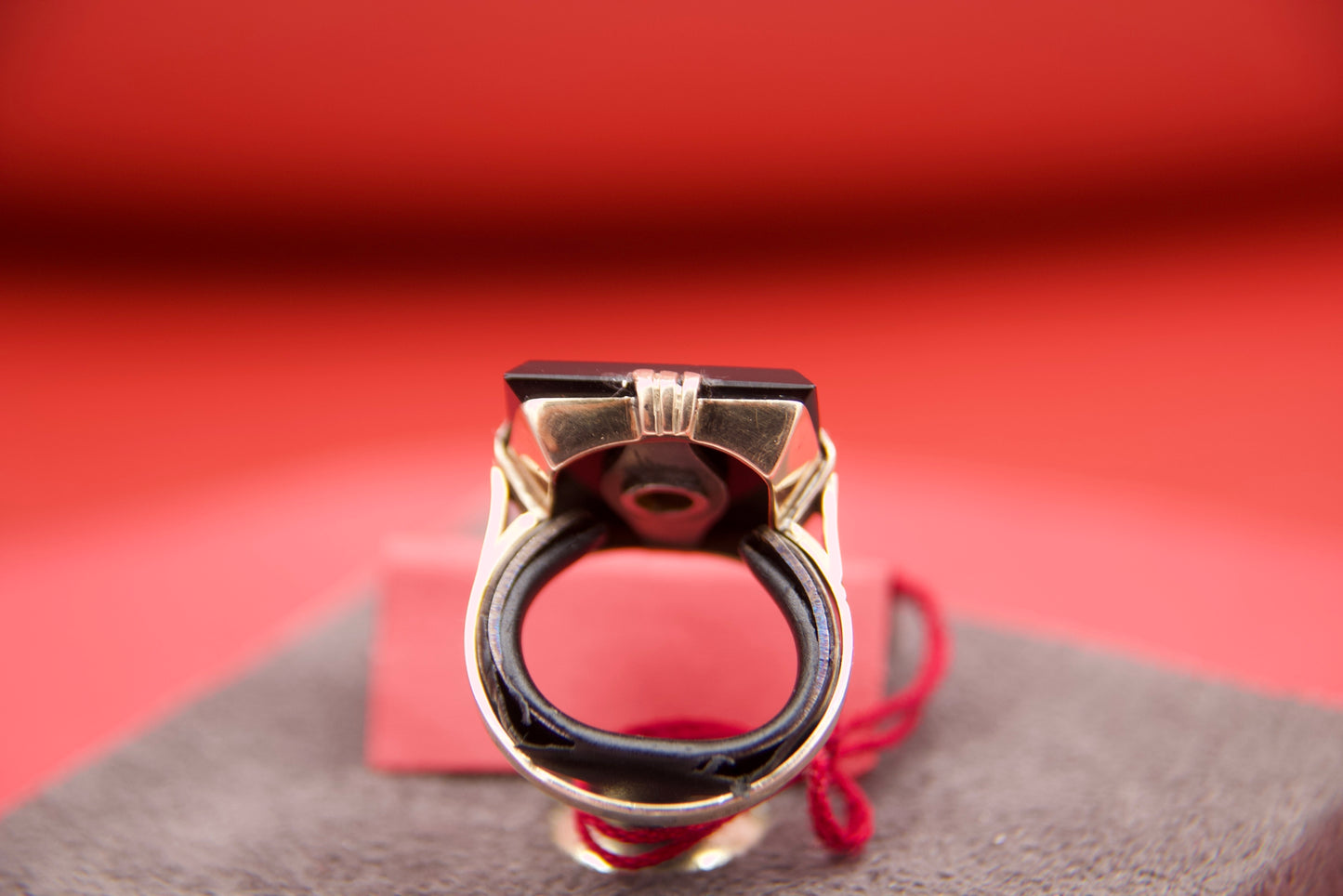 Art Deco ring with onyx and diamond