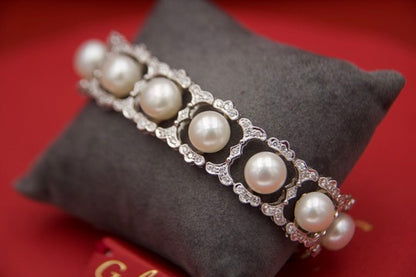 1960s pearl and diamond bracelet