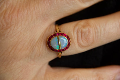 Anello con Opale anni '30