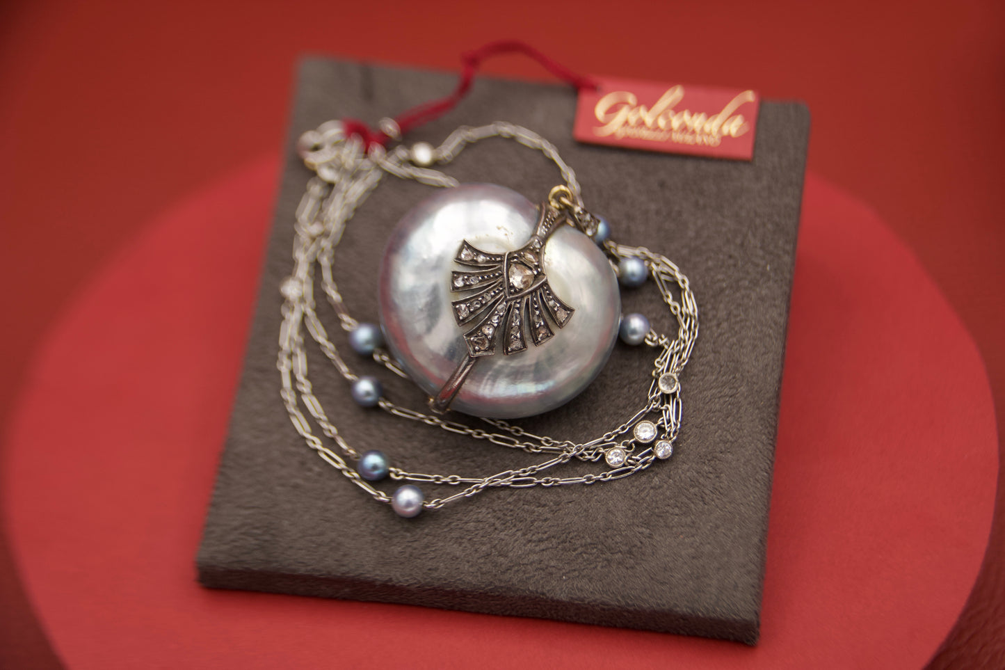 Art Deco mother-of-pearl heart necklace