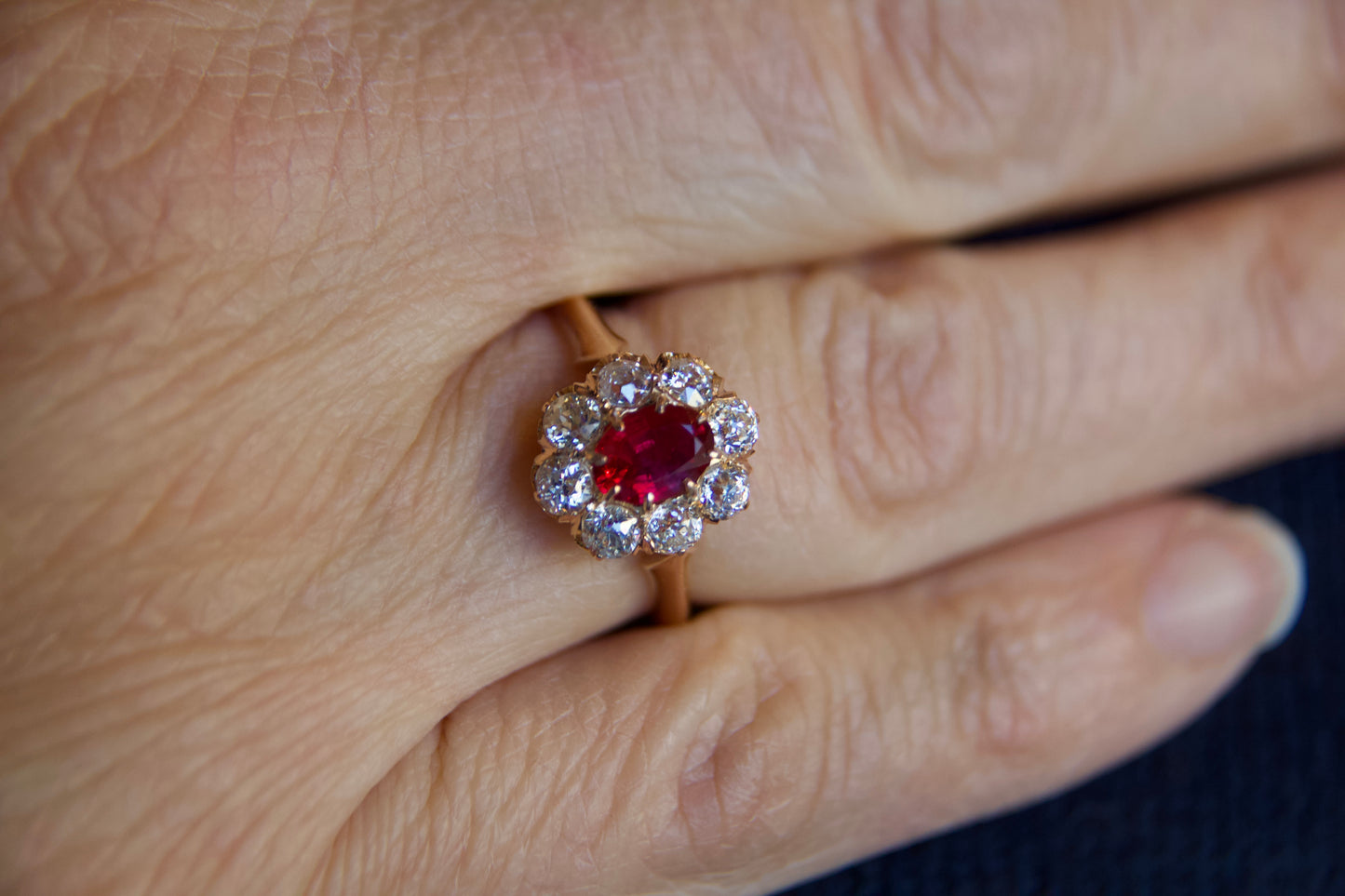 Anello margherita con rubino fine '800 inizi '900