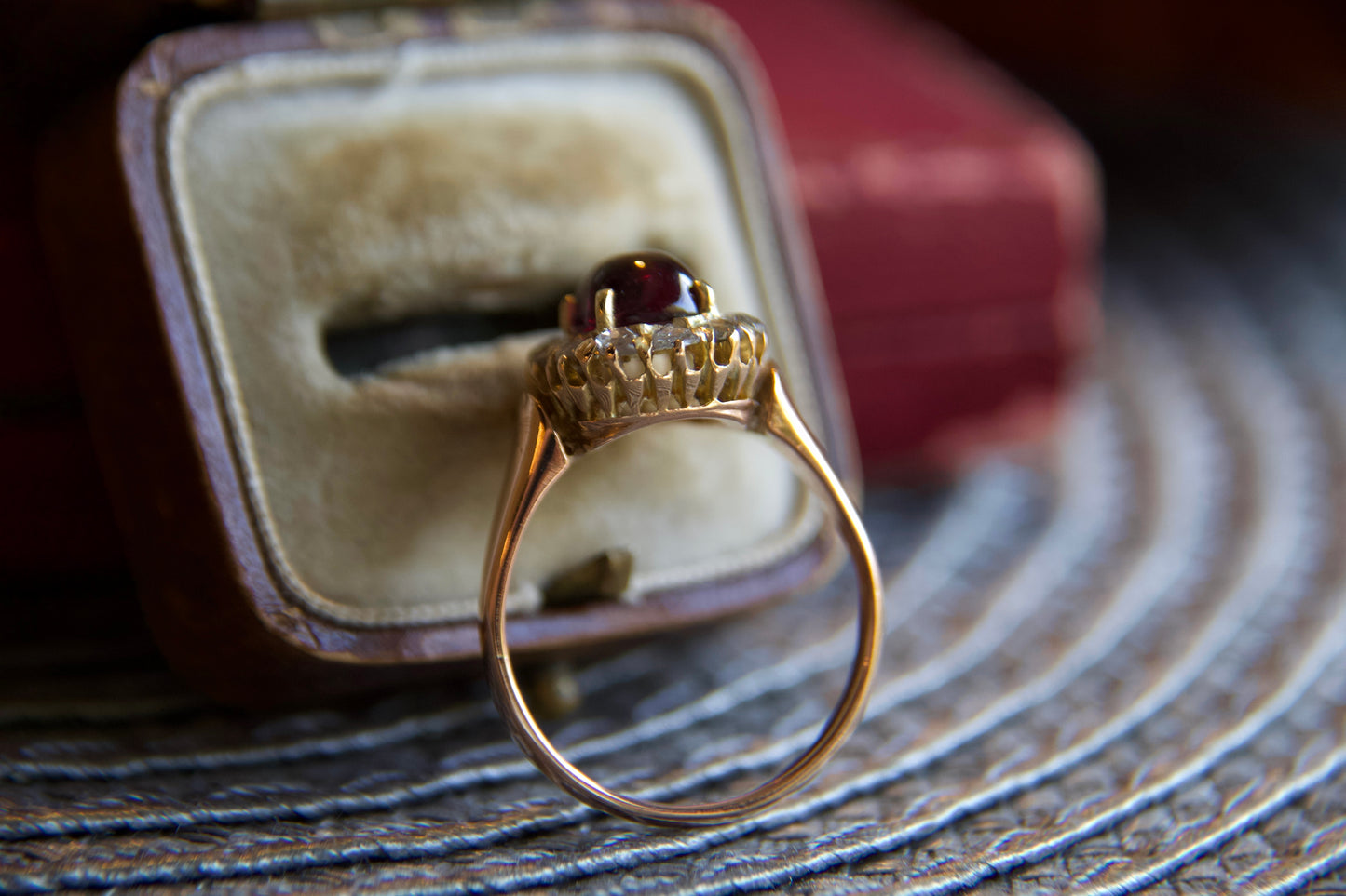 Anello Vittoriano con tormalina