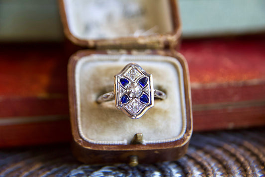 Anello con zaffiri e diamanti Anni 20'