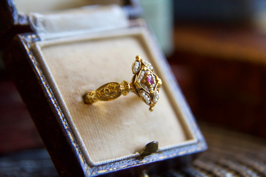 Anello "Revival" vintage