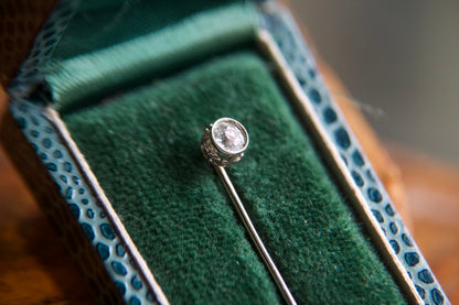 Art Nouveau solitaire hatpin