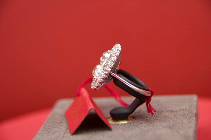 Anello Cluster anni 60' con diamanti taglio antico