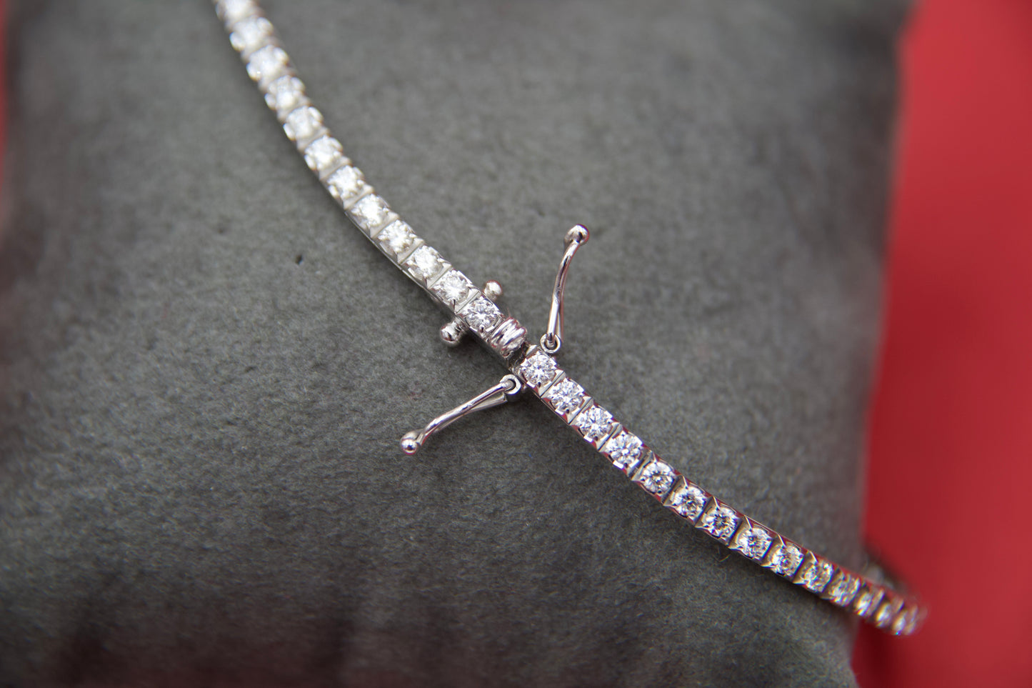 Diamond tennis bracelet 1.85ct