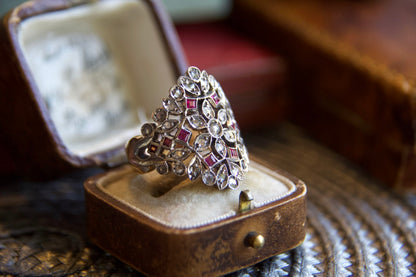 Anello revival vintage  in stile Art Nouveau