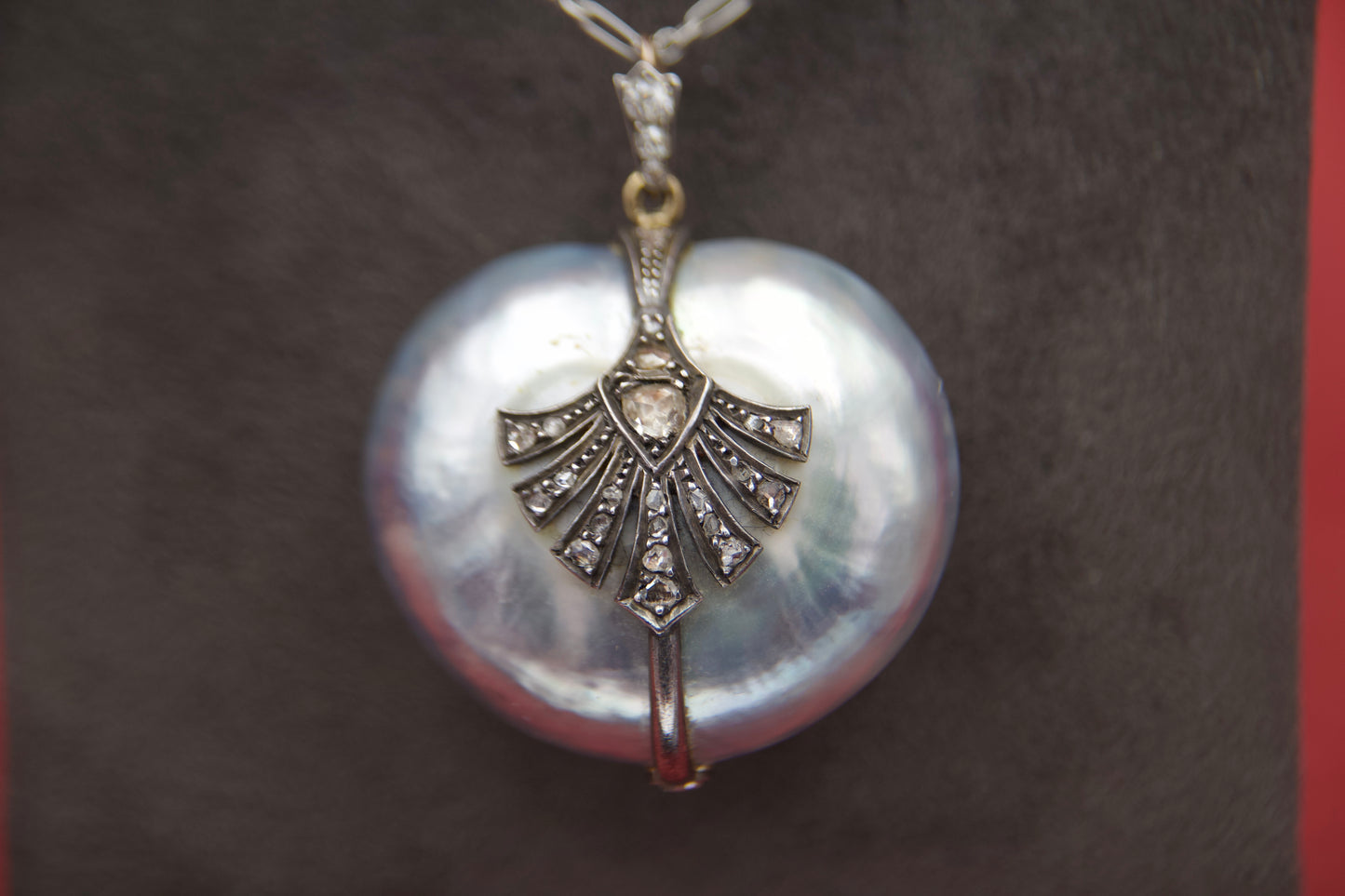 Art Deco mother-of-pearl heart necklace