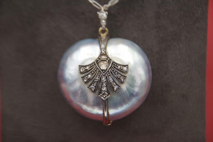Art Deco mother-of-pearl heart necklace