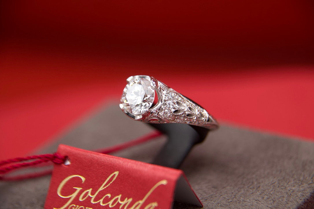 Anello solitario Stile Art Decò