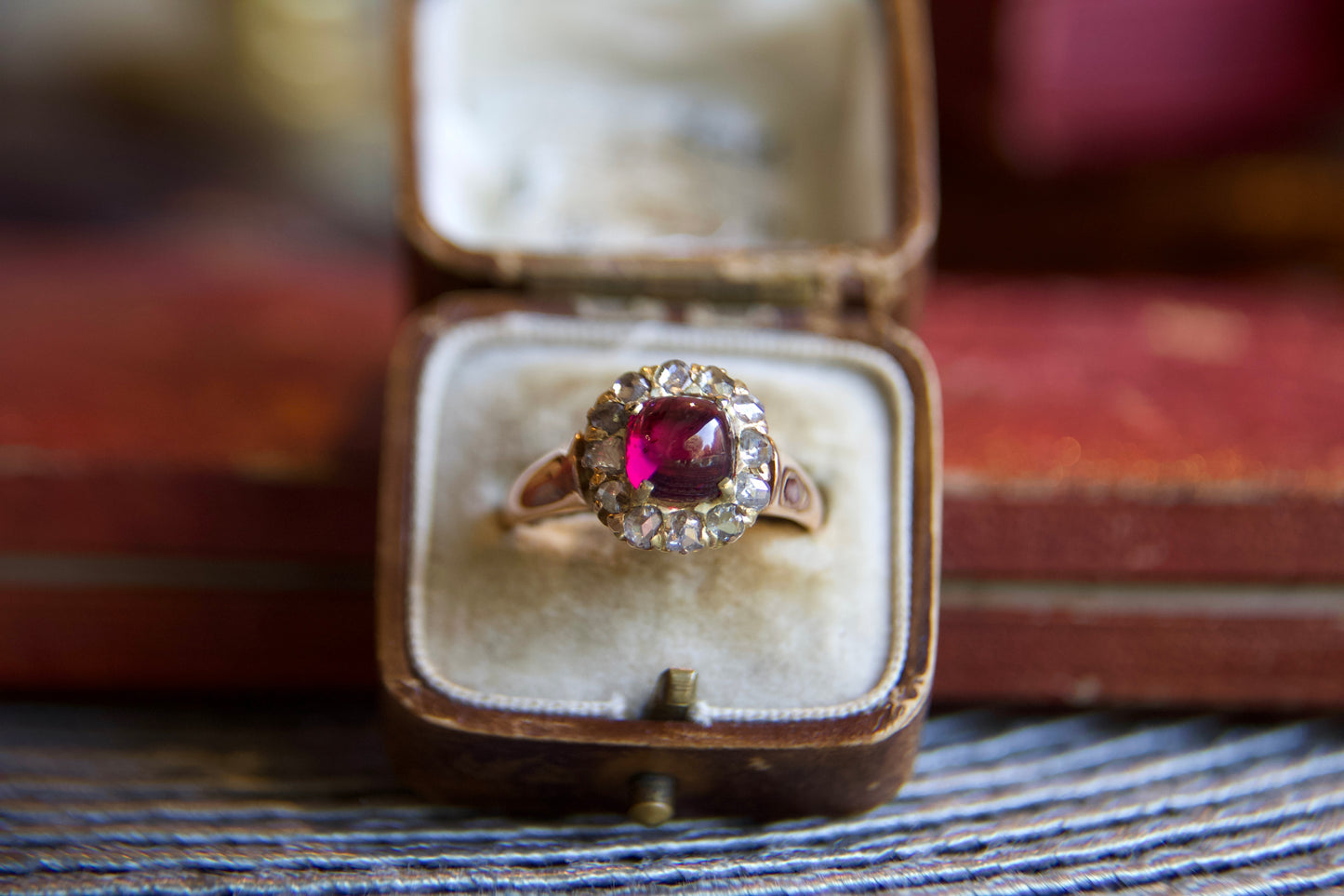 Anello Vittoriano con tormalina