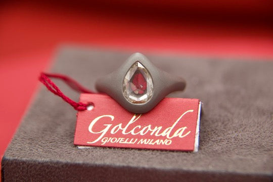 Titanium solitaire ring with rose-cut diamond