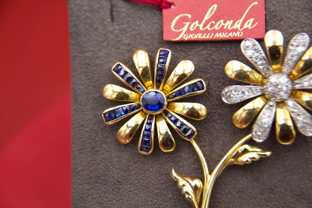 Double flower brooch from the 1940s