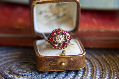 Anello "Art Nouveau" con diamante e rubini