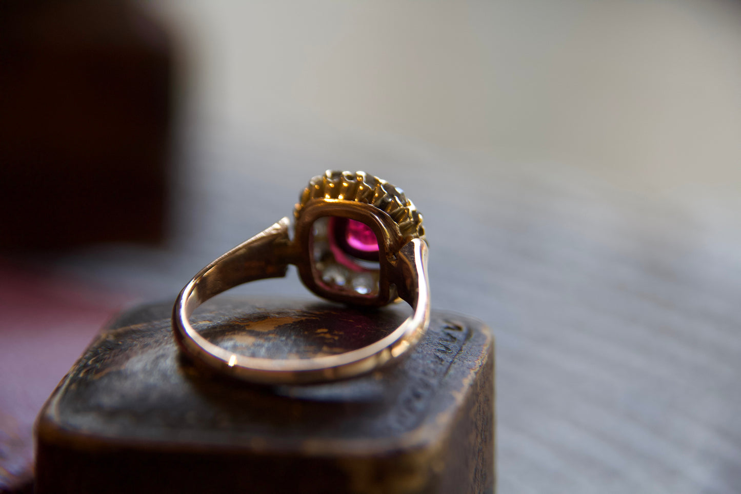 Anello Vittoriano con tormalina