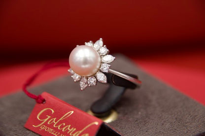 Anello Vintage con diamanti e perla