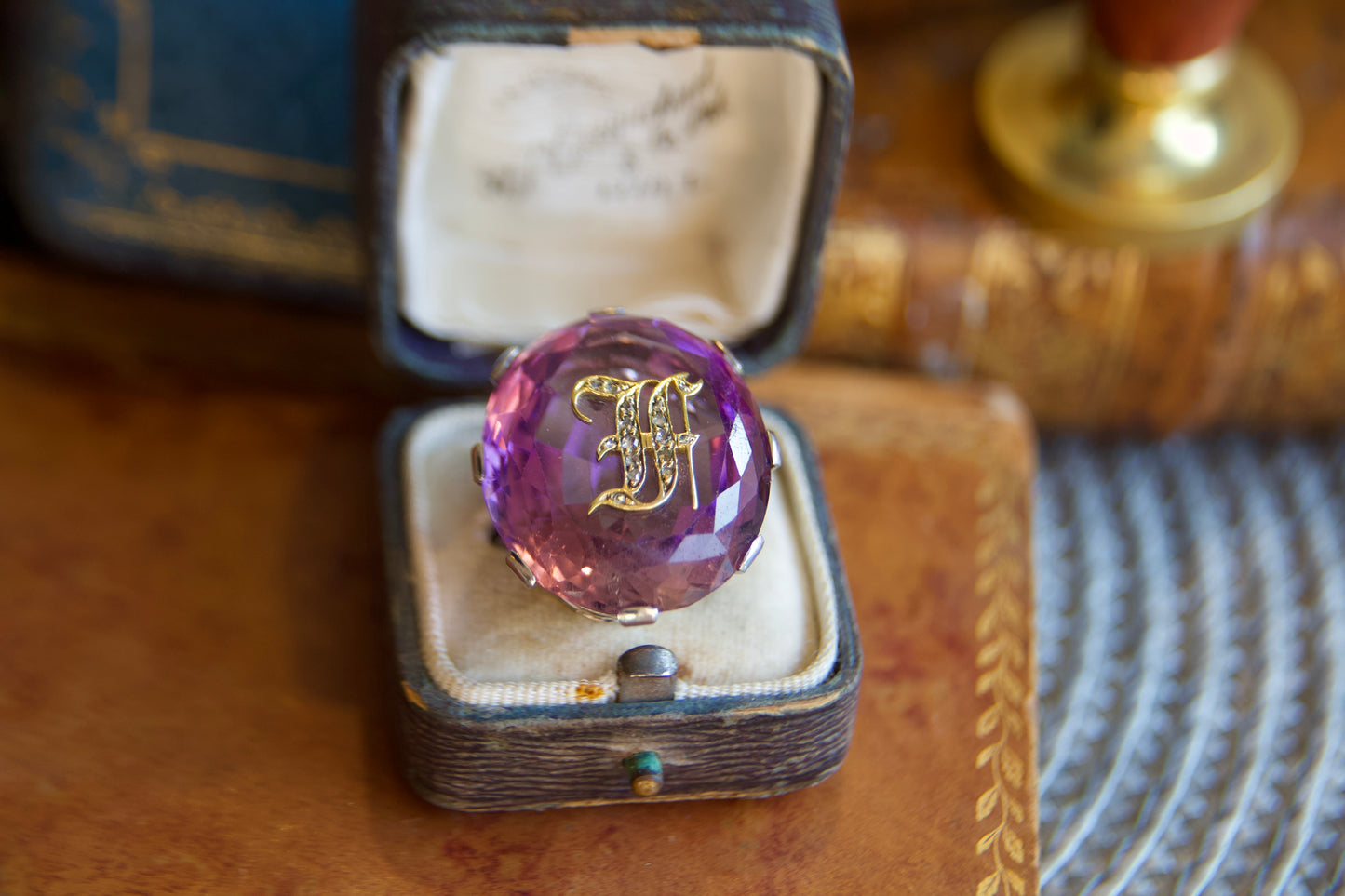 Ring with amethyst and monogram