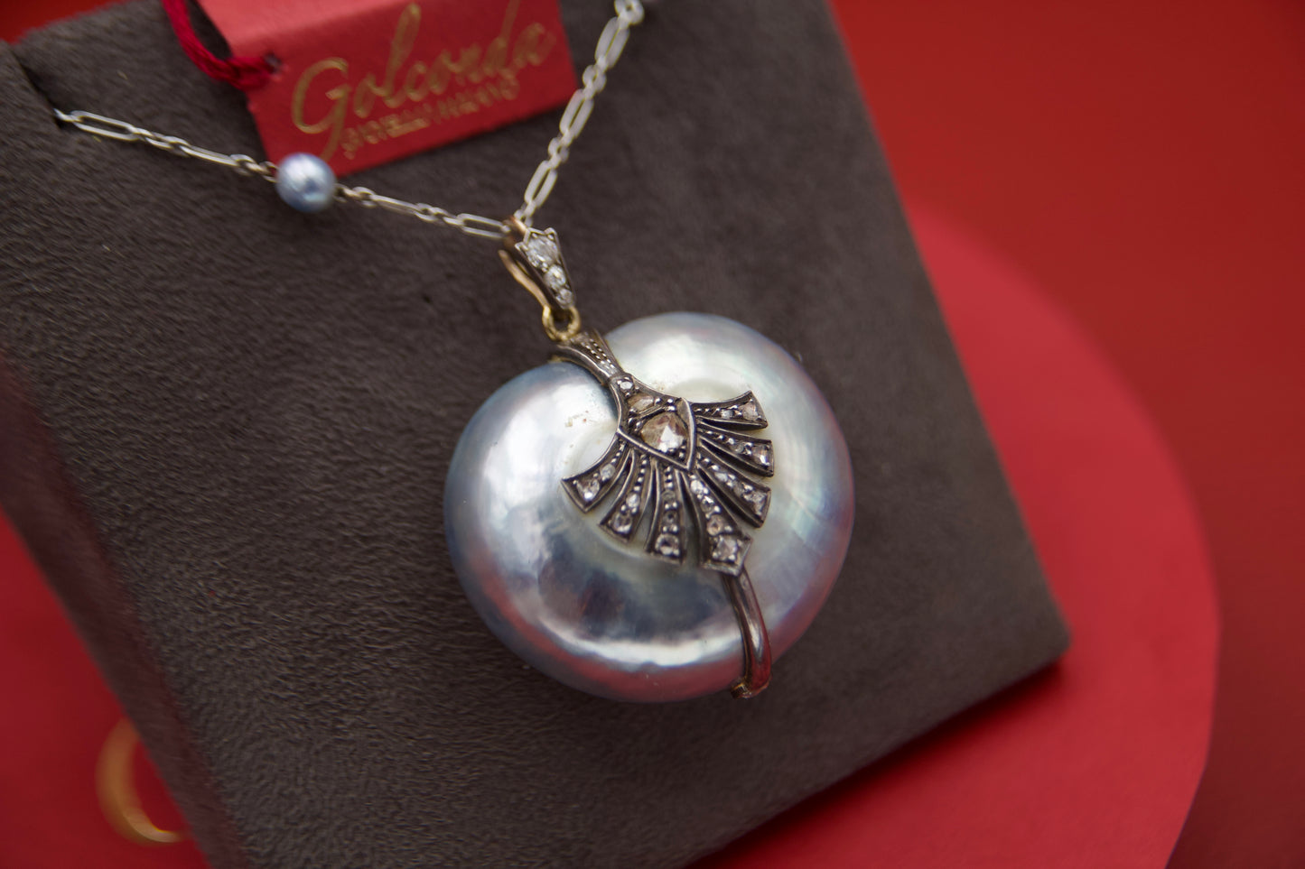 Art Deco mother-of-pearl heart necklace
