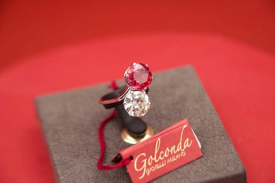 Anello toi moi con diamante e rubino "NO HEAT"