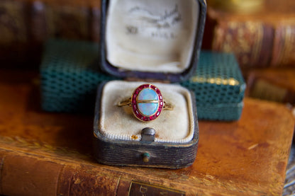 Anello con Opale anni '30