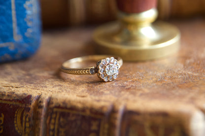 Very fine 19th-century daisy ring