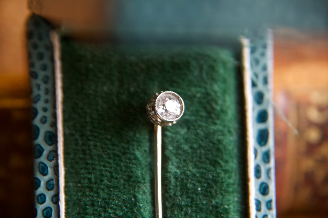 Art Nouveau solitaire hatpin