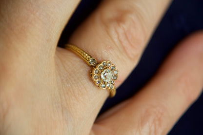 Very fine 19th-century daisy ring
