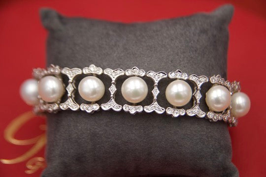 1960s pearl and diamond bracelet