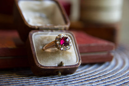 Anello Vittoriano con tormalina